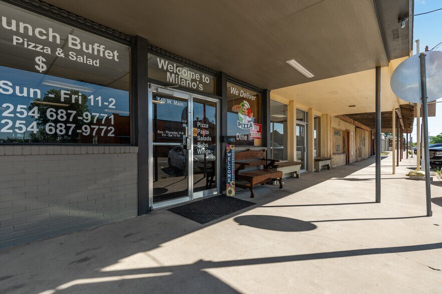 More Photos Of 140 W Main St, Itasca Restaurant For Sale