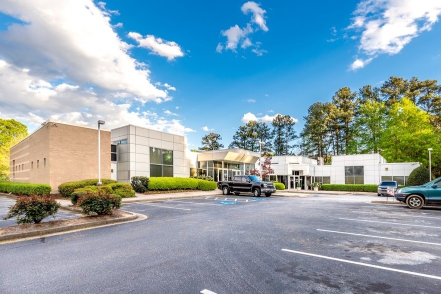 1720 Phoenix Blvd, College Park, GA 30349 - Medical Office For Lease ...