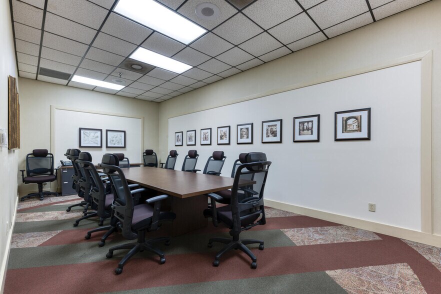 More Photos Of 330 Clematis St, West Palm Beach Storefront Retail Office For Sale