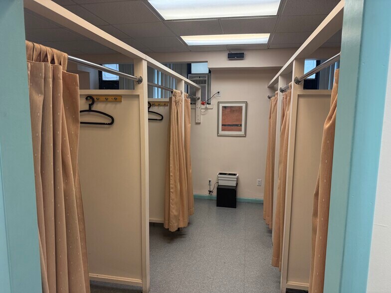 More Photos Of 37-31 149th St, Flushing Apartments For Sale