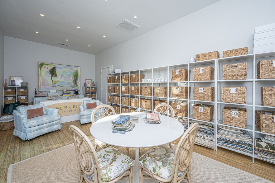 More Photos Of 234 Mathis Ferry Rd, Mount Pleasant Office For Lease