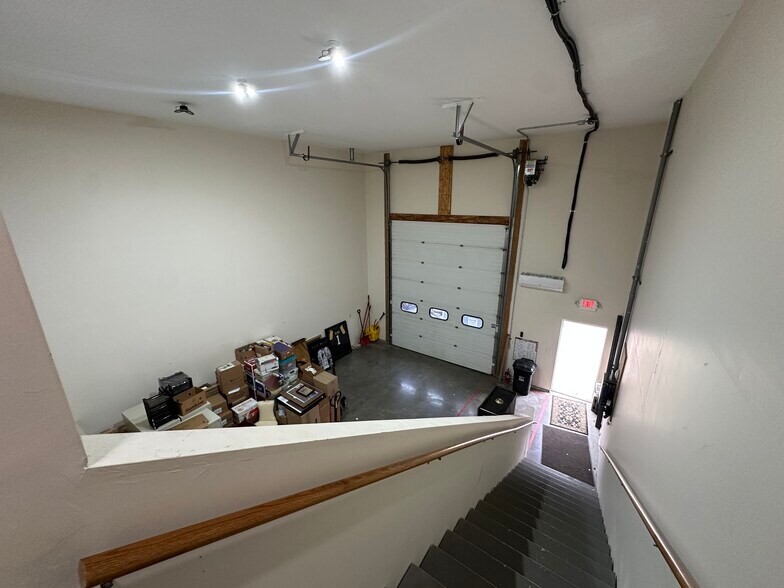 More Photos Of 580 Madison Ave, North Liberty Office For Sale