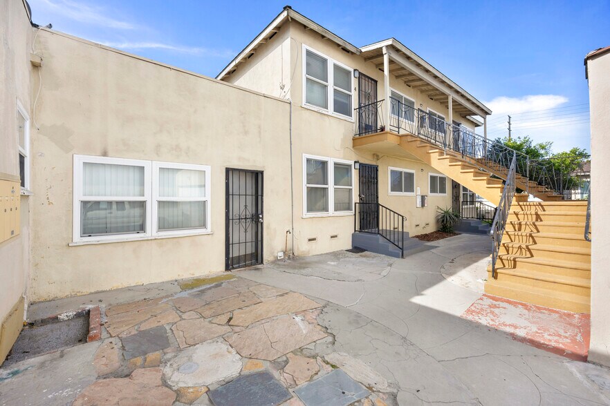 More Photos Of 10613 S Inglewood Ave, Inglewood Apartments For Sale