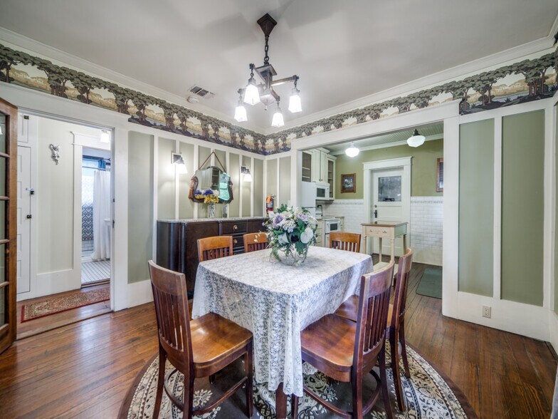 More Photos Of 331 Fifth St, Comfort Religious Facility For Sale