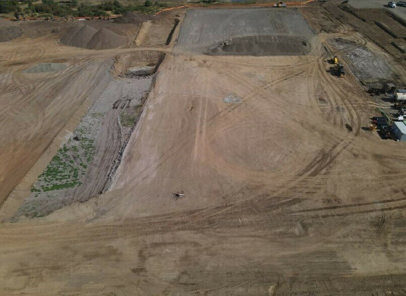 More Photos Of SW Myslony Rd, Tualatin Unknown For Lease