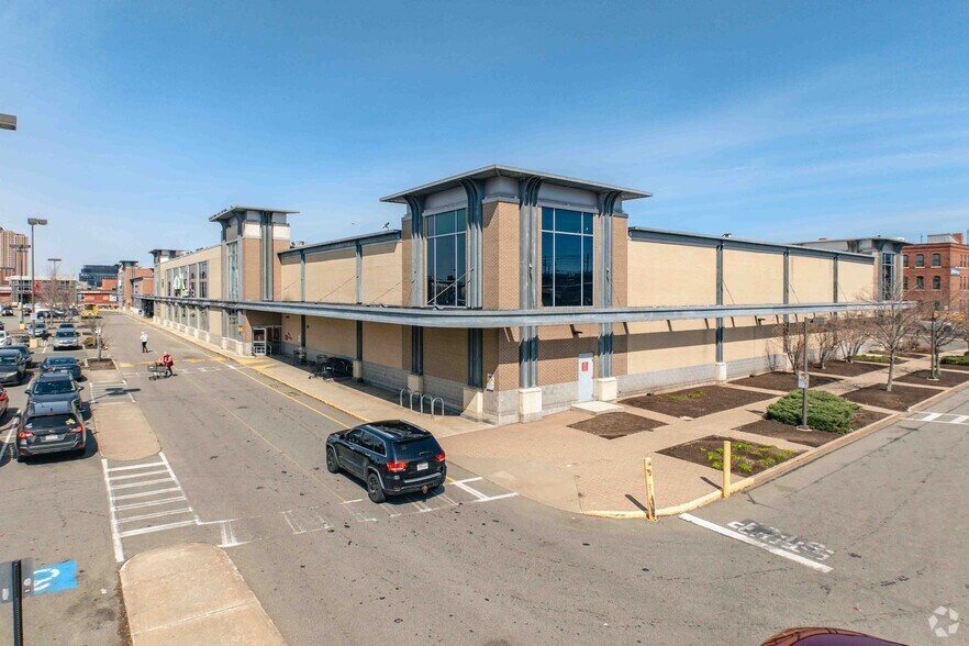 More Photos Of 14-22 McGrath Hwy, Somerville General Retail For Lease