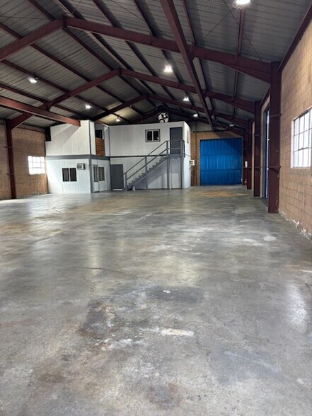 More Photos Of 10332 Rush St, El Monte Warehouse For Lease