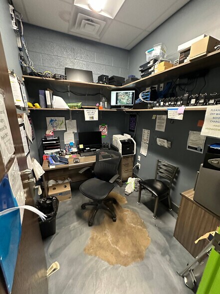 More Photos Of 1250 4th Ave NW, Minot Storefront For Lease