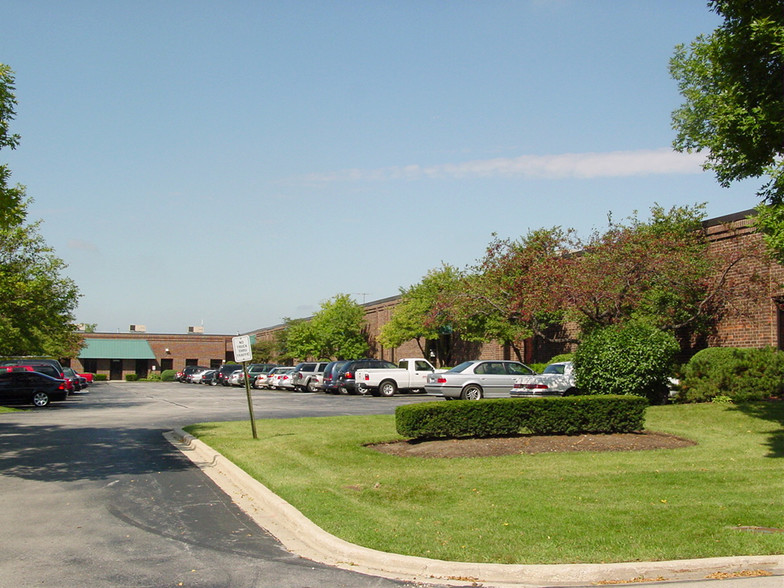 Primary Photo Of 1401-2818 Centre Circle Dr, Downers Grove Manufacturing For Lease