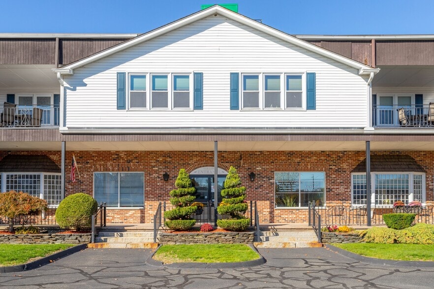 More Photos Of 225-243 King St, Northampton Unknown For Lease