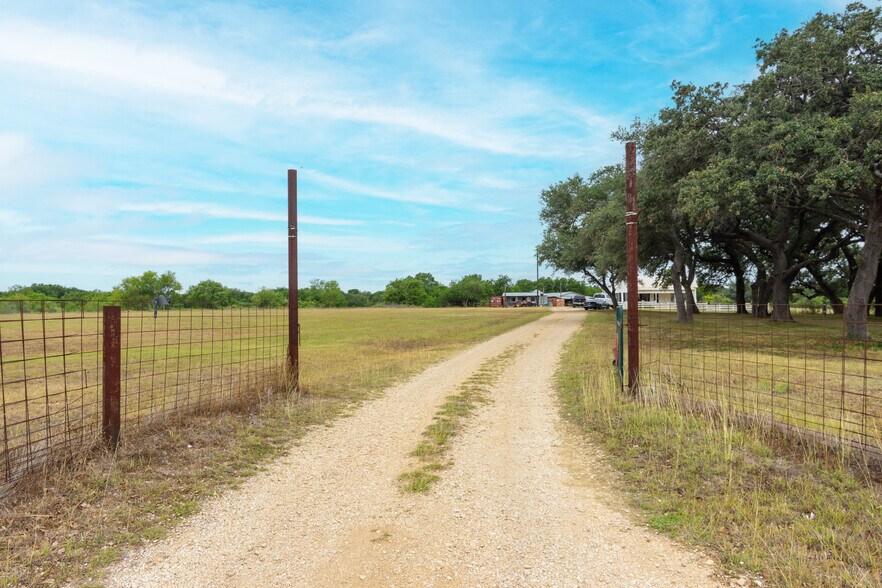 More Photos Of 0 Hwy 21, Uhland Land For Sale