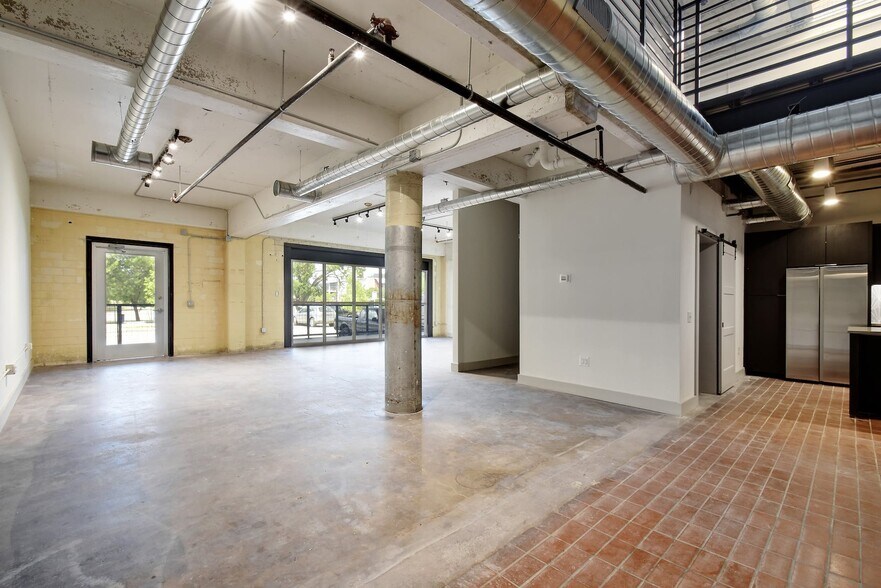 More Photos Of 215 Coca Cola Pl, San Antonio Apartments For Lease