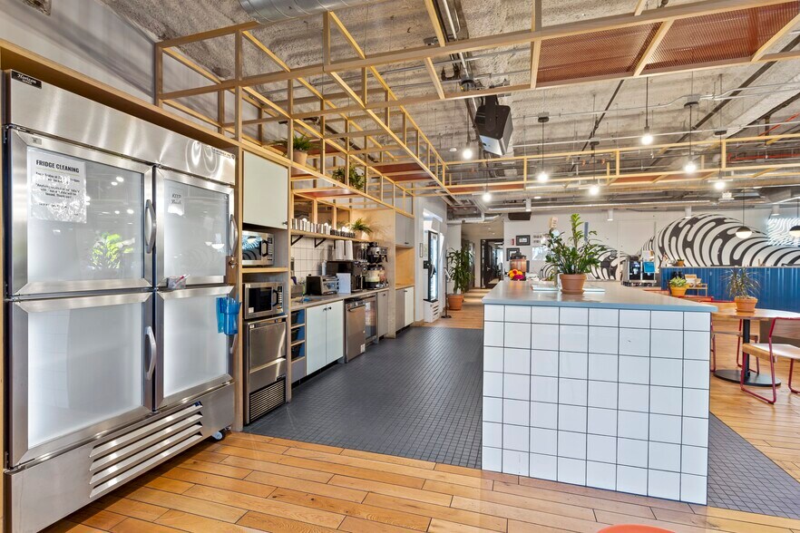 More Photos Of 1111 Broadway, Oakland Coworking Space