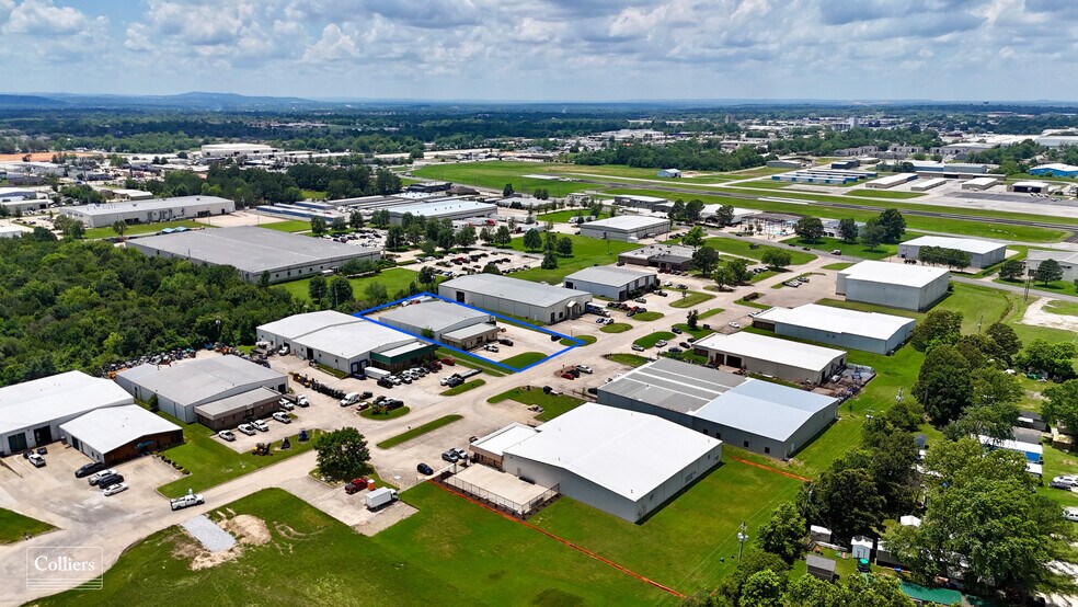 More Photos Of 1207 Esi Dr, Springdale Warehouse For Lease