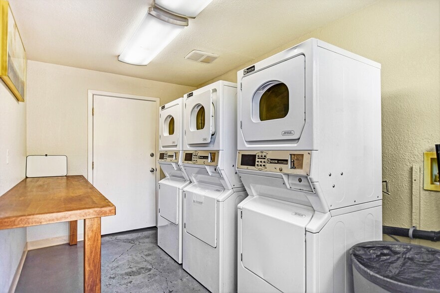 More Photos Of 433 Sonoma Ave, Santa Rosa Apartments For Sale