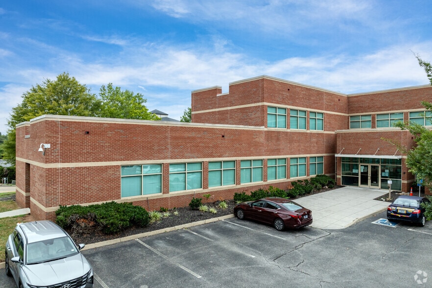 More Photos Of 110 Capital Dr, Knoxville Office For Sale