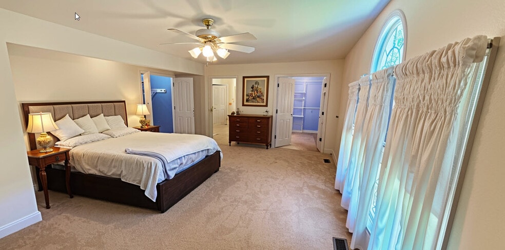 More Photos Of 401 Edgemoor Rd, Wilmington Specialty For Sale