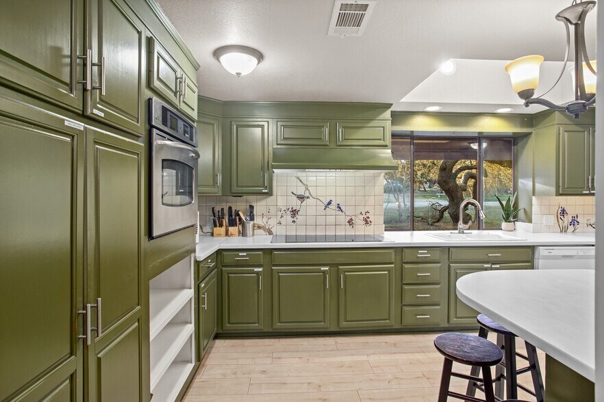 More Photos Of 411 Whitetail Ridge, Dripping Springs Land For Sale