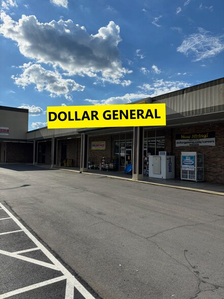 More Photos Of 216 W Broadway, Newport Flex For Lease