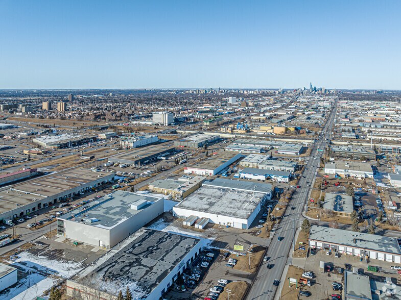 More Photos Of 4027 101 St NW, Edmonton Warehouse For Sale