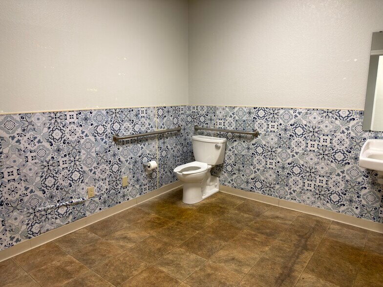 More Photos Of 3201 SW 34th Ave, Ocala Office For Lease