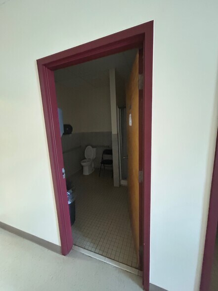 More Photos Of 368 Friendly Road, Ridgeway Industrial For Sale