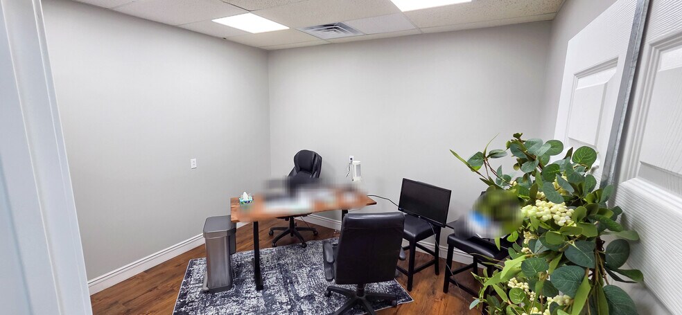 More Photos Of 2722 N 155th St, Basehor Office For Sale