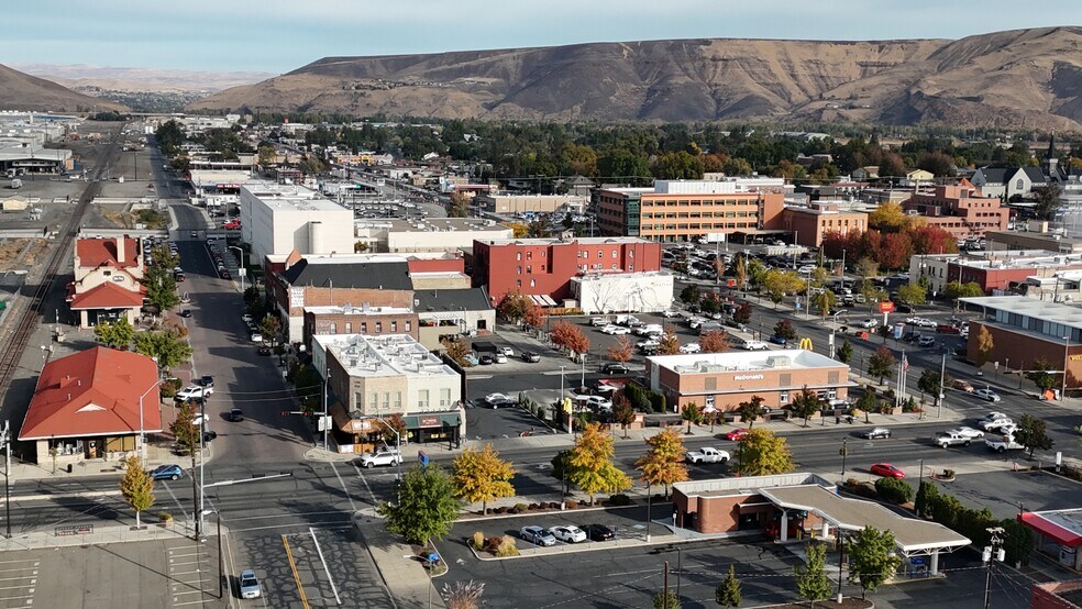 More Photos Of 5 N Front St, Yakima Restaurant For Lease