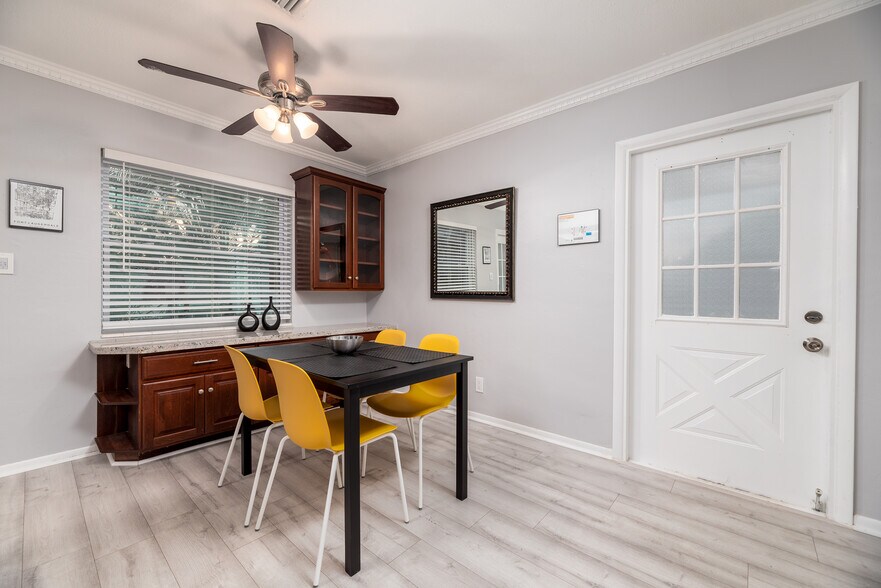 More Photos Of 820 NE 21st Dr, Wilton Manors Apartments For Sale