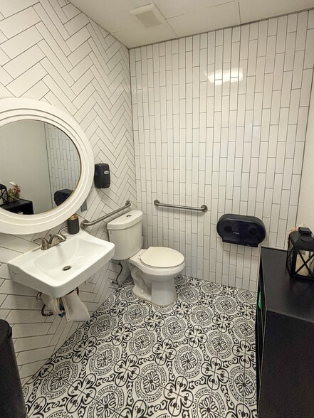 More Photos Of 4526-4532 Georgia Ave NW, Washington Restaurant For Sale