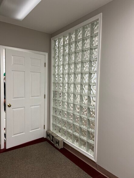 More Photos Of 5663-5673 Columbia Pike, Falls Church Office For Lease