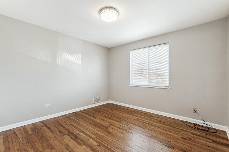 More Photos Of 2300 W 39th Ave, Denver Apartments For Sale