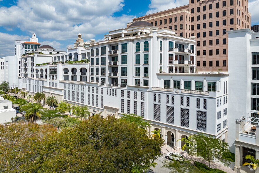 More Photos Of 251-257 Giralda Ave, Coral Gables Apartments For Lease