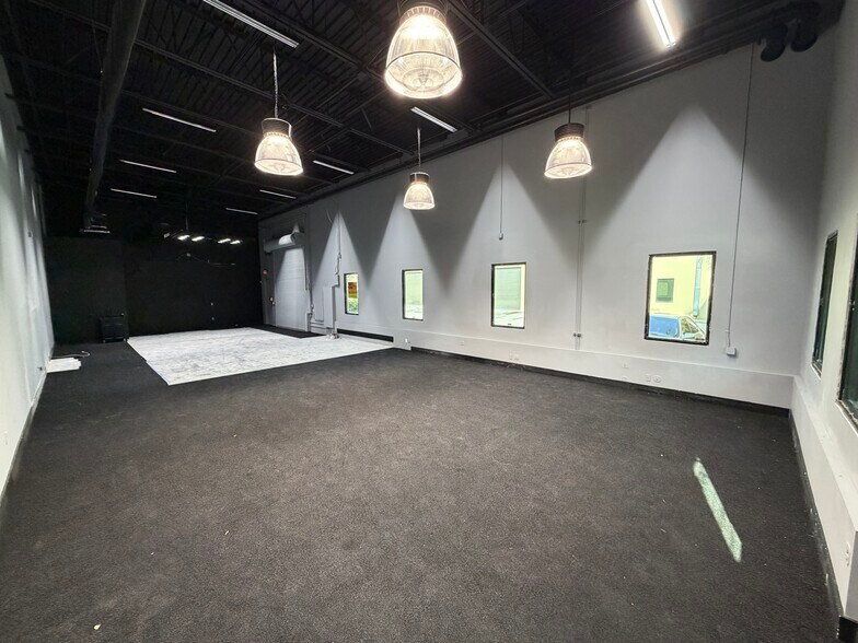 More Photos Of 2885 Jupiter Park Dr, Jupiter Warehouse For Sale