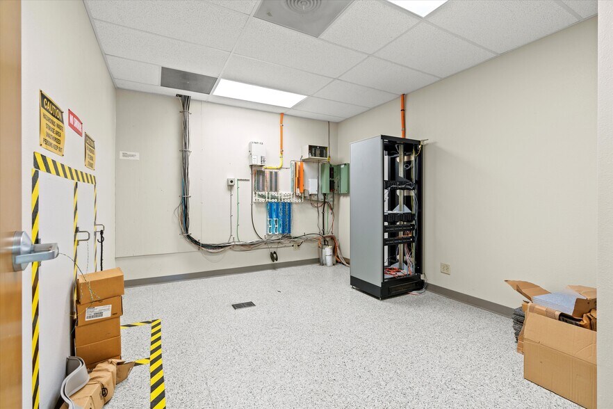 More Photos Of 167 Comfort Rd, Palatka Warehouse For Lease