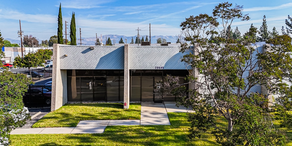 Primary Photo Of 20645 Bahama St, Chatsworth Manufacturing For Sale