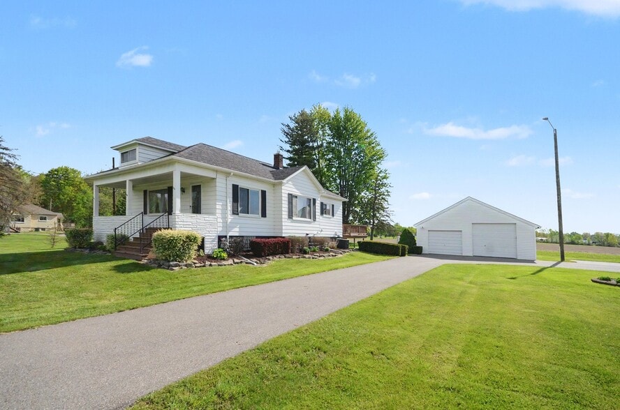 More Photos Of 52900 North Ave, Macomb Land For Sale