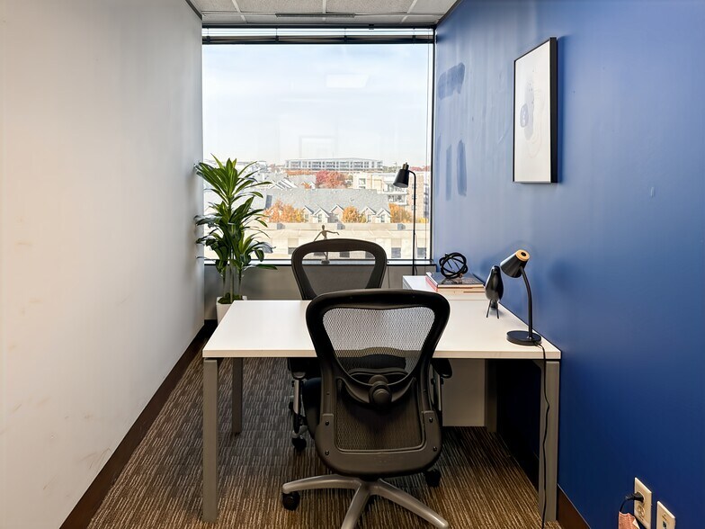 More Photos Of 15851 Dallas Pkwy, Addison Coworking Space