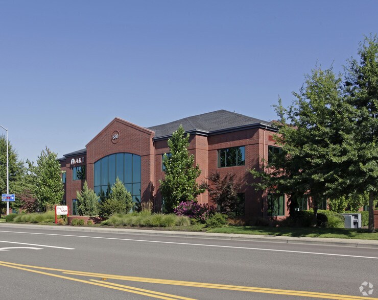 Primary Photo Of 680 Hawthorne Ave SE, Salem Office For Sale