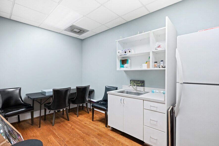 More Photos Of 108 E Main Ave, Gastonia General Retail For Sale