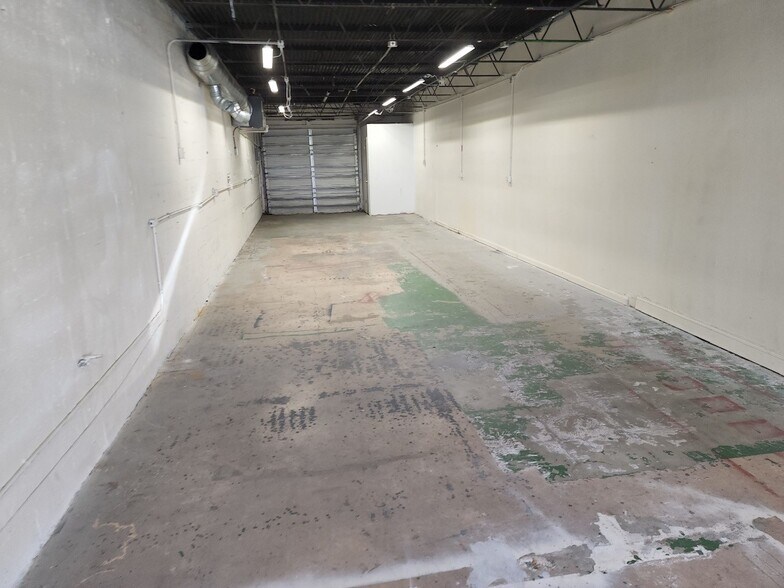 More Photos Of 4310-4326 NE 5th Ave, Oakland Park Warehouse For Lease