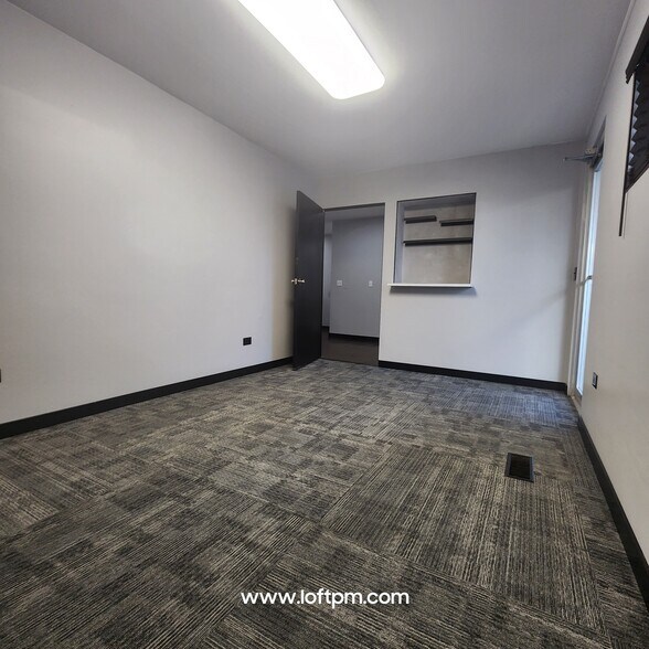 More Photos Of 372 SW 1st Ave, Ontario Office Residential For Lease