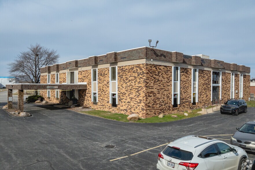 Primary Photo Of 5241 Southwyck Blvd, Toledo Office For Lease