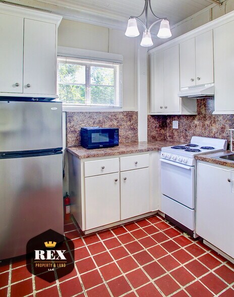 More Photos Of 1919 Hampton Ave, Augusta Apartments For Sale