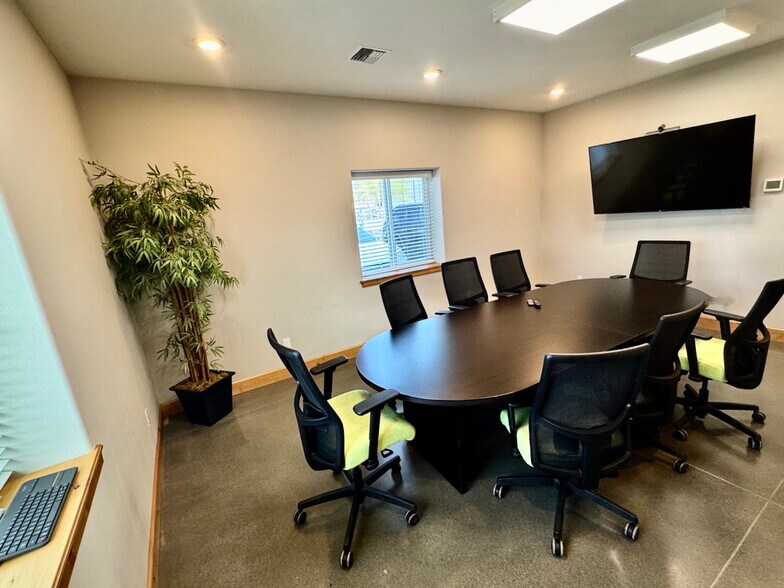 More Photos Of 150 Keys Rd, Yakima Warehouse For Lease