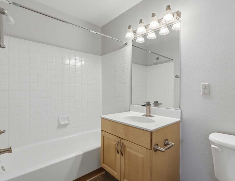 More Photos Of 1500 Sharen Dr, Salisbury Apartments For Sale