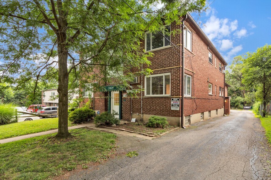 Primary Photo Of 5429 Lester Rd, Cincinnati Apartments For Sale