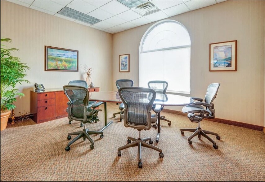More Photos Of 1500 McAndrews Rd W, Burnsville Office For Lease
