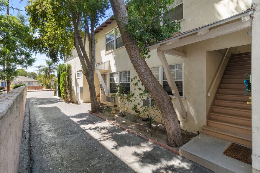 More Photos Of 6254 Whitsett Ave, North Hollywood Apartments For Sale