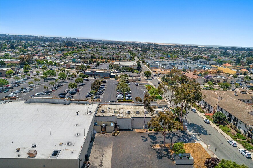 More Photos Of 1404-1460 E Grand Ave, Arroyo Grande Storefront For Sale